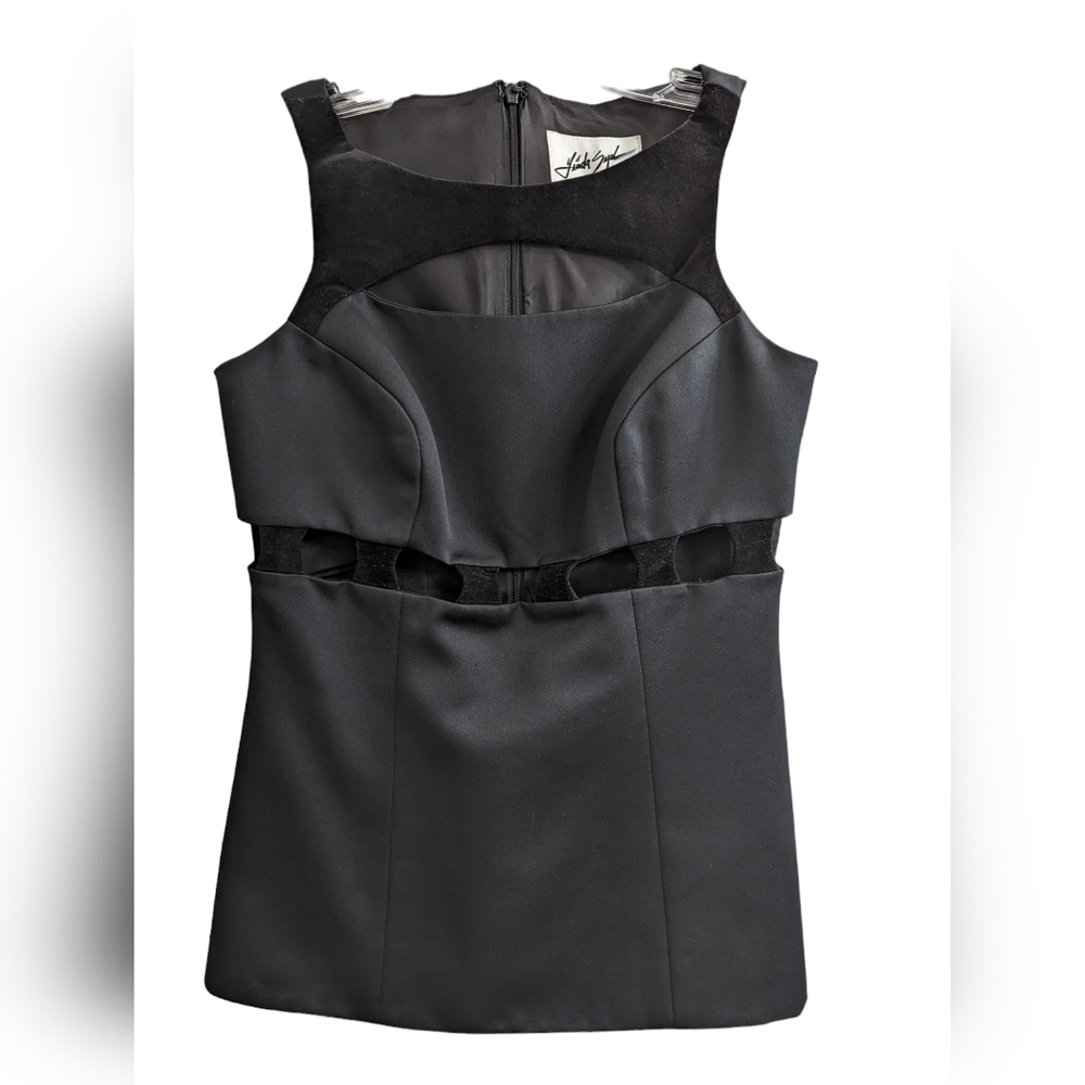 Vintage designer black cutout sleeveless black top. SIZE 8